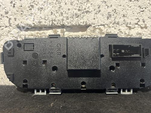 Climate control MERCEDES-BENZ C-CLASS Coupe (CL203) C 180 Kompressor (203.746) | BP27702439I5 