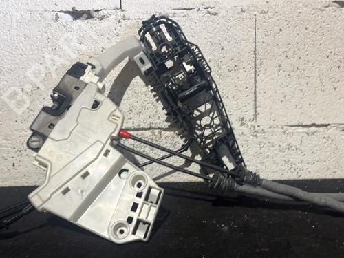 rear-left-lock-fiat-500x-334_-2014-27177146 main image