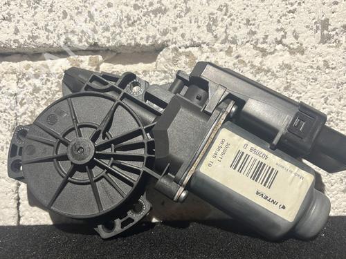 Right rear window motor KIA CEE'D SW (ED) 1.6 CRDi 90 | BP28450275E22 - Image 2
