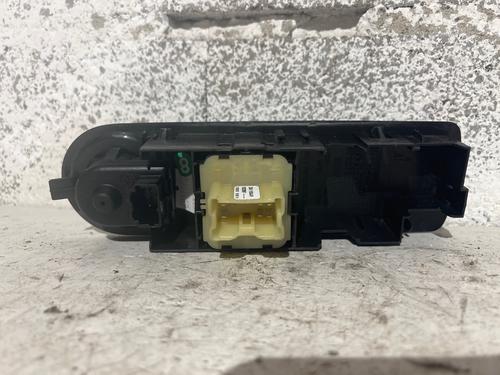 Used Left front window switch Left front window switch 37638299 37638299