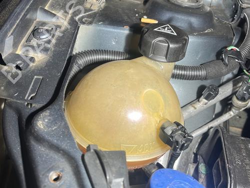 expansion-tank-peugeot-307-3ac-2000-2001-2002-2003-2004-2005-2006-2007-2008-2009-2010-2011-2012-33652273 main image