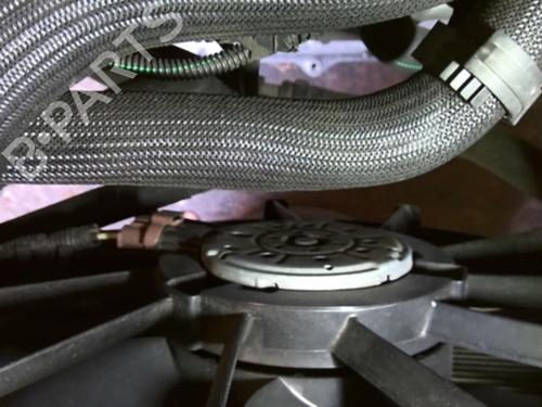 Used Radiator fan Radiator fan 20864355 20864355