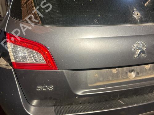 tailgate-peugeot-508-sw-i-8e_-2010-2011-2012-2013-2014-2015-2016-2017-2018-39664374 main image