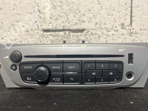 Used Radio RENAULT MEGANE III Coupe (DZ0/1_) 1.6 dCi (DZ00, DZ12, DZ2A, DZ13) (130 hp) 26618960