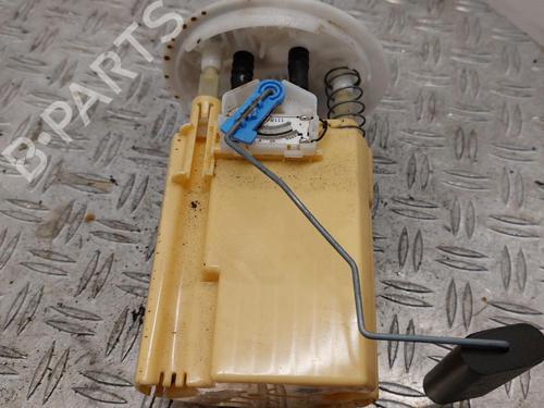 Used Fuel pump RENAULT CLIO V (B7_) 1.5 Blue dCi 85 (B7AG) (86 hp) 21861128