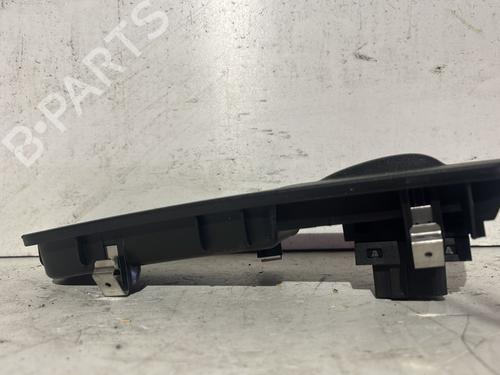 Used Right front window switch Right front window switch FIAT GRANDE PUNTO (199_) 1.9 D Multijet (120 hp) 33453349 33453349