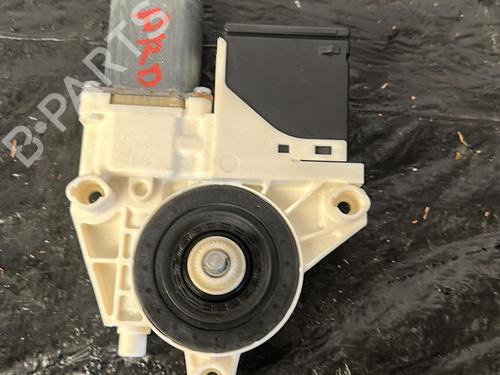 Used Right rear window motor RENAULT MEGANE III Grandtour (KZ0/1) 1.5 dCi (KZ09, KZ0D, KZ1G, KZ29, KZ14, KZ1W, KZ10, KZ1F,... (110 hp) 25844316