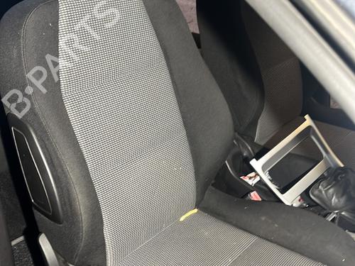 Used Right front seat Right front seat PEUGEOT 307 (3A/C) 1.6 HDi (90 hp) 33652243 33652243