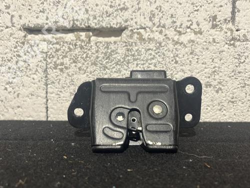 Used Tailgate lock KIA CEE'D SW (ED) 1.6 CRDi 90 (90 hp) 28425829