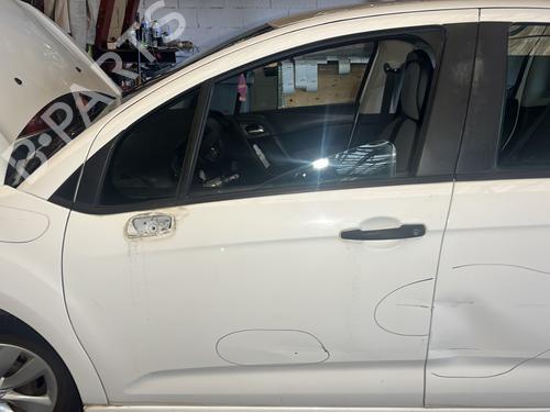 Used Left front door CITROËN C3 II (SC_) 1.1 i (60 hp) 27716836