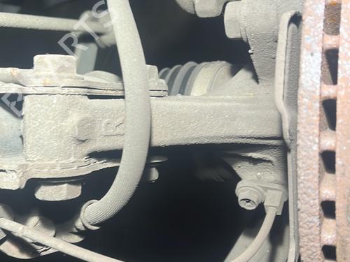 Høyre Styrespindel lagerhus SUZUKI SWIFT III (MZ, EZ) 1.3 (RS413, ZC11S) (92 hp) 29325275