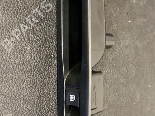 Used Right rear window switch RENAULT GRAND SCÉNIC III (JZ0/1_) 1.9 dCi (JZ0J, JZ0N, JZ1K, JZ1S) (131 hp) 21864233