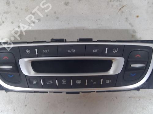 Used Climate control RENAULT MEGANE III Hatchback (BZ0/1_, B3_) 1.5 dCi (106 hp) 21861543