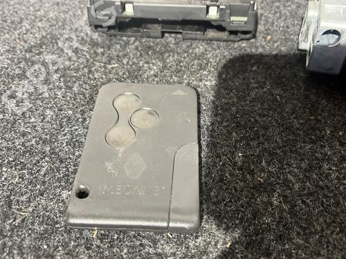 Used Electronic module Electronic module RENAULT MEGANE II (BM0/1_, CM0/1_) 1.5 dCi (BM02, BM13, BM2A, CM02, CM13) (101 hp) 30787564 30787564