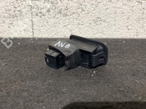 Used Right rear window switch Right rear window switch VW GOLF VII Variant (BA5, BV5) 1.6 TDI (105 hp) 23796908 23796908