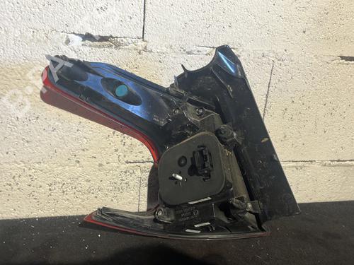 Used Right taillight Right taillight PEUGEOT 2008 I (CU_) 1.2 THP 110 / PureTech 110 (110 hp) 25475526 25475526