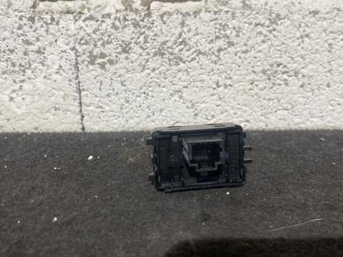 right-rear-window-switch-renault-talisman-lp_-2015-2016-2017-2018-2019-2020-2021-2022-24823322 main image