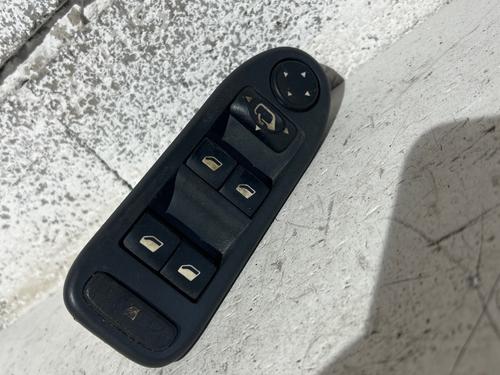 Left front window switch CITROËN C5 II (RC_) 2.0 HDi (RCRHRH) | BP38485672I27 - Image 3