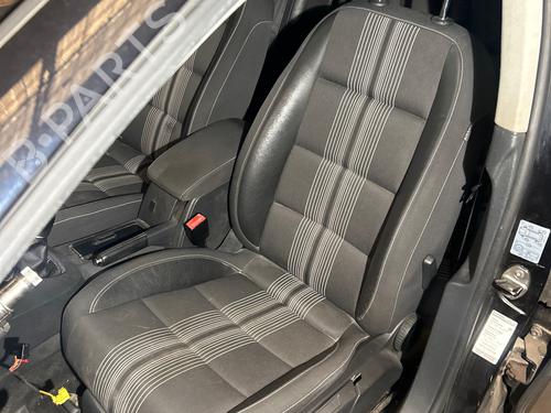 Left front seat VW GOLF VI (5K1) 1.6 TDI | BP38910905C15 - Image 2