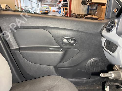 Used Front left panel Front left panel 37613205 37613205