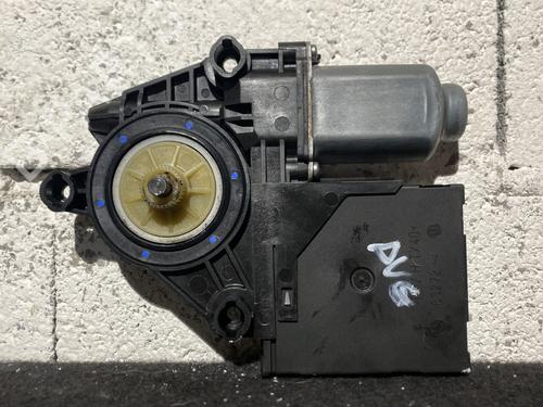 Used Left front window motor Left front window motor VW GOLF VI (5K1) 2.0 TDI (110 hp) 23797158 23797158