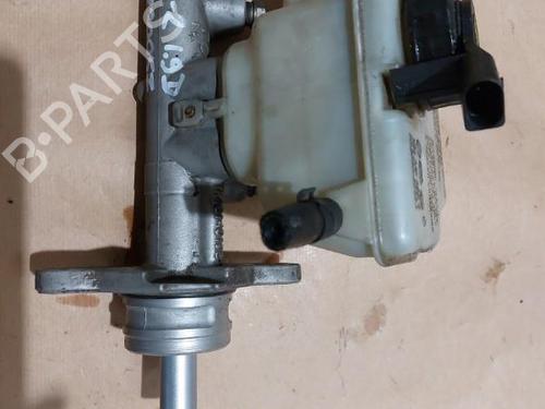 Used Brake master cylinder AUDI A3 (8P1) 1.9 TDI (105 hp) 20867112