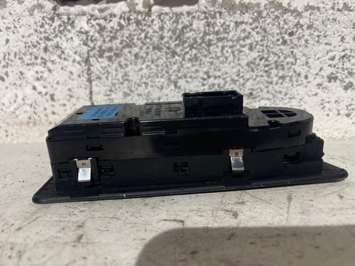 Left front window switch BMW 1 (E87) 120 d | BP35903618I27 - Image 2