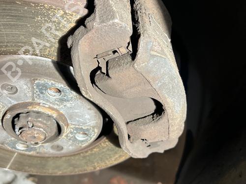 Used Right front brake caliper Right front brake caliper 38585878 38585878