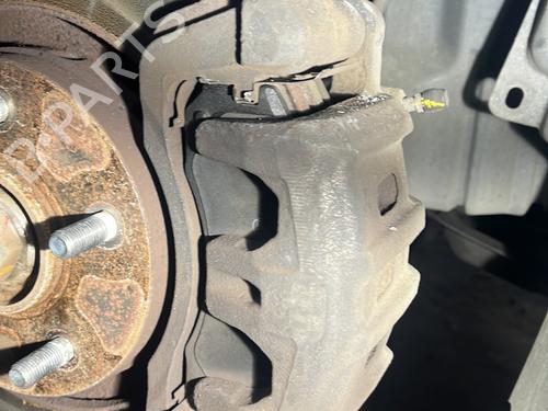 Used Right front brake caliper PEUGEOT 4007 (VU_, VV_) 2.2 HDi (156 hp) 29564147