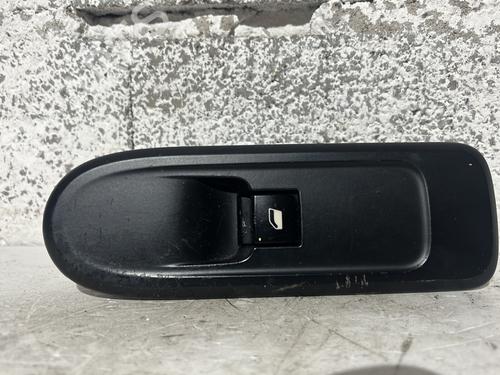Used Right front window switch Right front window switch PEUGEOT 308 I (4A_, 4C_) 1.6 HDi (109 hp) 33564163 33564163