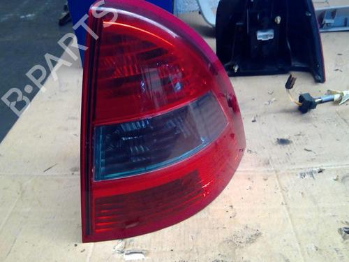 Used Right taillight CITROËN C5 II (RC_) 2.0 HDi (RCRHRH) (136 hp) 20868100