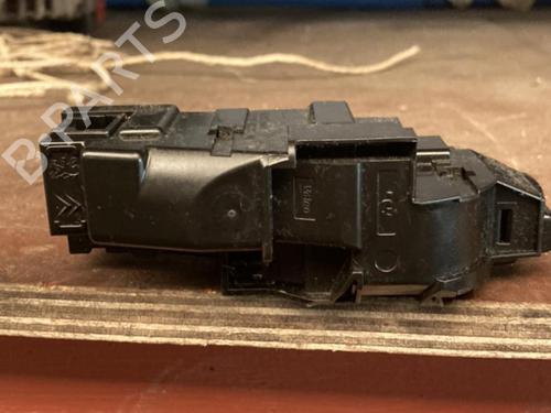 Tailgate lock PEUGEOT 308 I (4A_, 4C_) 1.6 HDi | BP20863866C101 