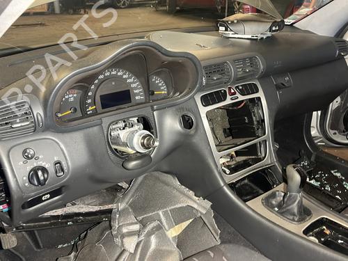 Used Dashboard Dashboard MERCEDES-BENZ C-CLASS Coupe (CL203) C 180 Kompressor (203.746) (143 hp) 27702449 27702449
