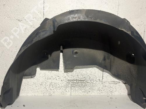 Used Wheel arch RENAULT MEGANE III Hatchback (BZ0/1_, B3_) 1.9 dCi (BZ0N, BZ0J) (131 hp) 32133763