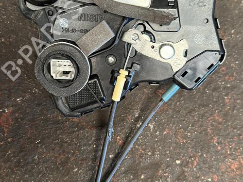 Used Front right lock SUZUKI GRAND VITARA II (JT, TE, TD) 1.9 DDiS All-wheel Drive (JT419, TD44, JB419WD, JB419XD,... (129 hp) 20860109