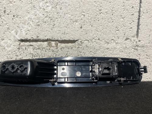 Used Right front window switch Right front window switch RENAULT MEGANE III Hatchback (BZ0/1_, B3_) 1.2 TCe (BZ2B, BZ11) (116 hp) 23198532 23198532