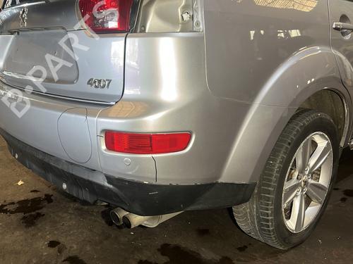rear-bumper-peugeot-4007-vu_-vv_-2007-2008-2009-2010-2011-2012-2013-29564087 main image