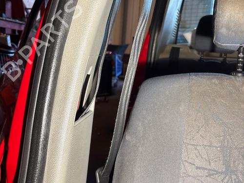 front-right-seatbelt-dacia-logan-ls_-2004-38058391 main image