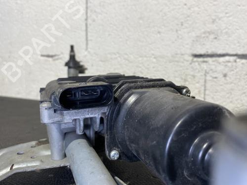 Used Front wiper motor Front wiper motor VW PASSAT B7 Variant (365) 1.6 TDI (105 hp) 21865229 21865229