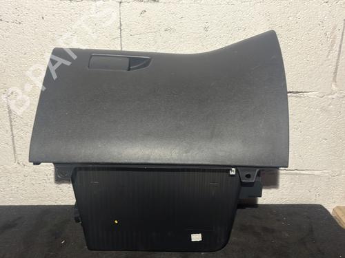 Used Glove box PEUGEOT 308 II (LB_, LP_, LW_, LH_, L3_) 1.6 BlueHDi 120 (120 hp) 25444631