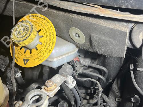 brake-master-cylinder-lancia-voyager-mpv-404_-2011-2012-2013-2014-24980781 main image
