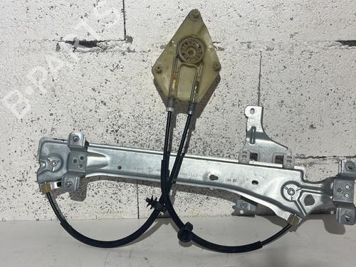 Elevalunas trasero izquierdo RENAULT MEGANE III Hatchback (BZ0/1_, B3_) 1.9 dCi (BZ0N, BZ0J) (131 hp) 32133815