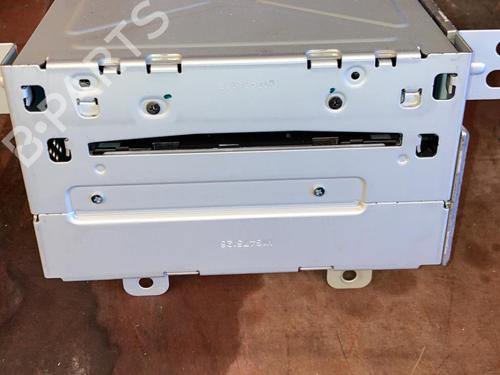 Used Radio Radio 21860782 21860782