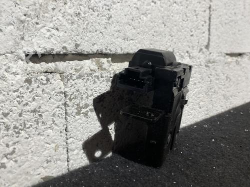 tailgate-lock-renault-clio-iii-hatchback-van-sb_-sr_-2005-25275756 main image