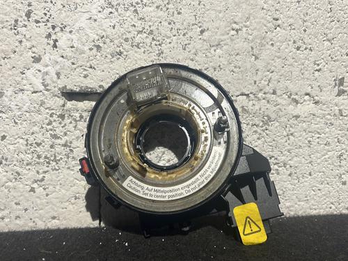 squib-airbag-vw-golf-v-1k1-2003-2004-2005-2006-2007-2008-2009-2010-24952117 main image