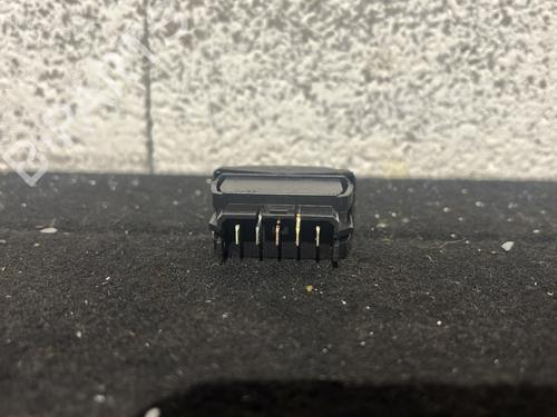 Used Left front window switch Left front window switch CITROËN XSARA PICASSO (N68) 1.6 16V (109 hp) 29526714 29526714