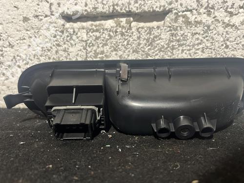 Right front window switch RENAULT CLIO III (BR0/1, CR0/1) 1.2 16V Hi-Flex (BR1U, CR1U) | BP29428680I26 