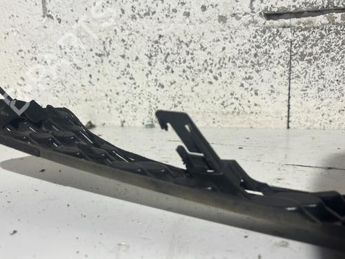 grille-nissan-juke-f15-2010-2011-2012-2013-2014-2015-2016-2017-2018-2019-31754466 main image