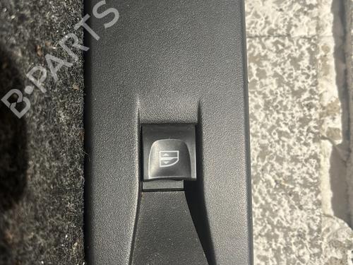 Used Right front window switch RENAULT CAPTUR I (J5_, H5_) 1.5 dCi 90 (J5N4, J5M5, J5MW, J5M6, J5AL, J5AJ) (90 hp) 30591656