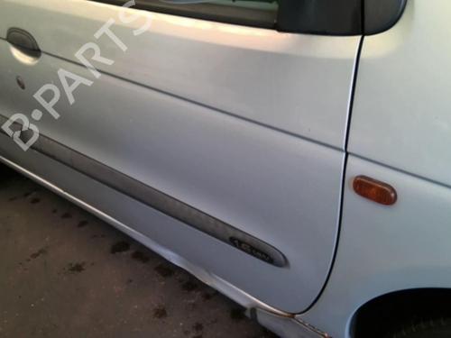 Used Right front door Right front door 20871644 20871644